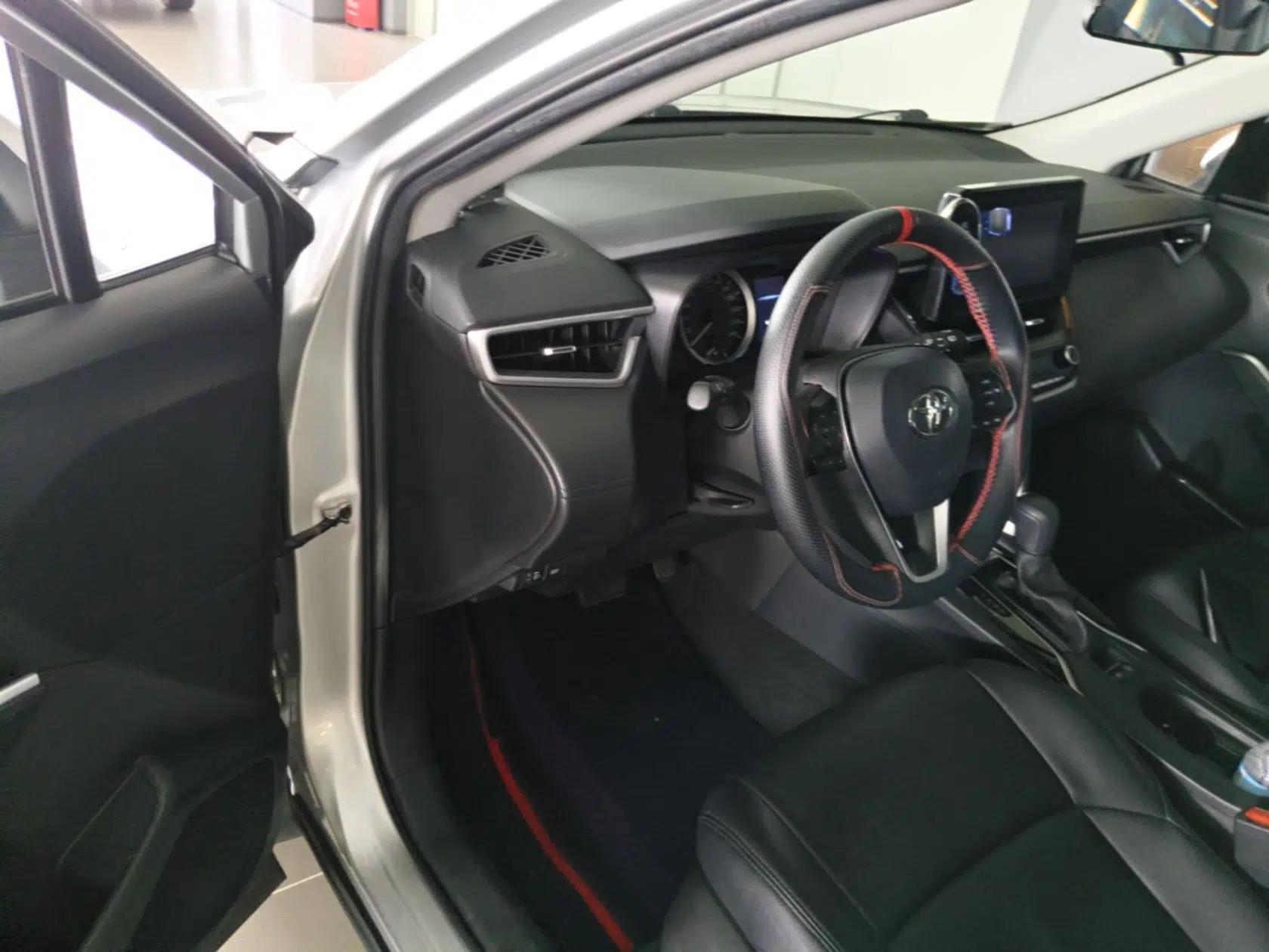 Used Toyota FRONTLANDER 2022 2.0L CVT Leading Edition — миниатюра 18