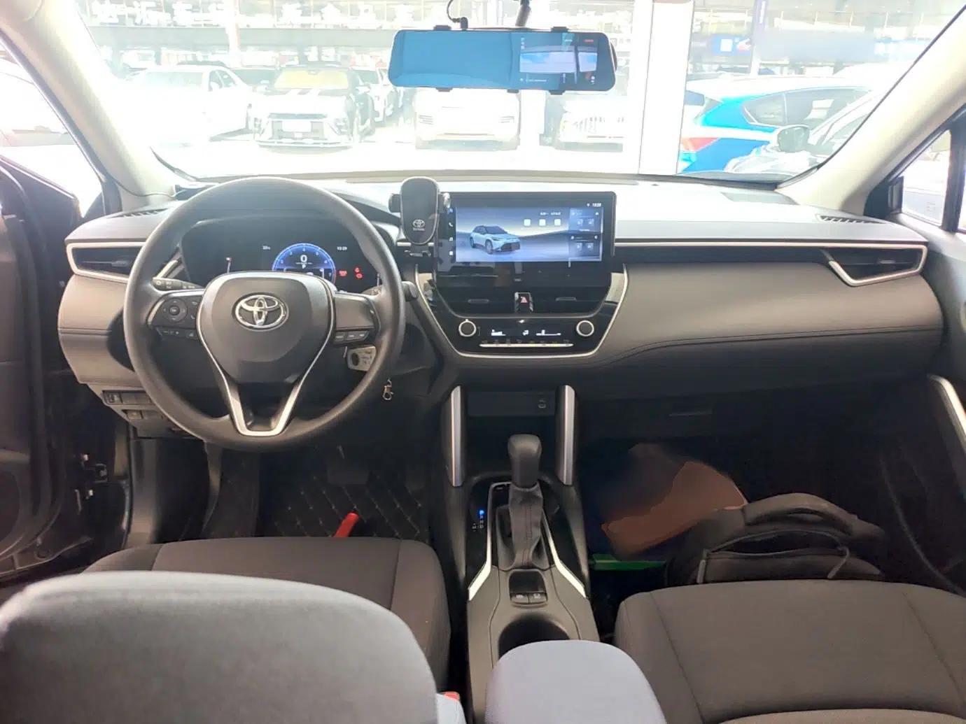 Used Toyota FRONTLANDER 2023 2.0L CVT Elite Edition — миниатюра 17