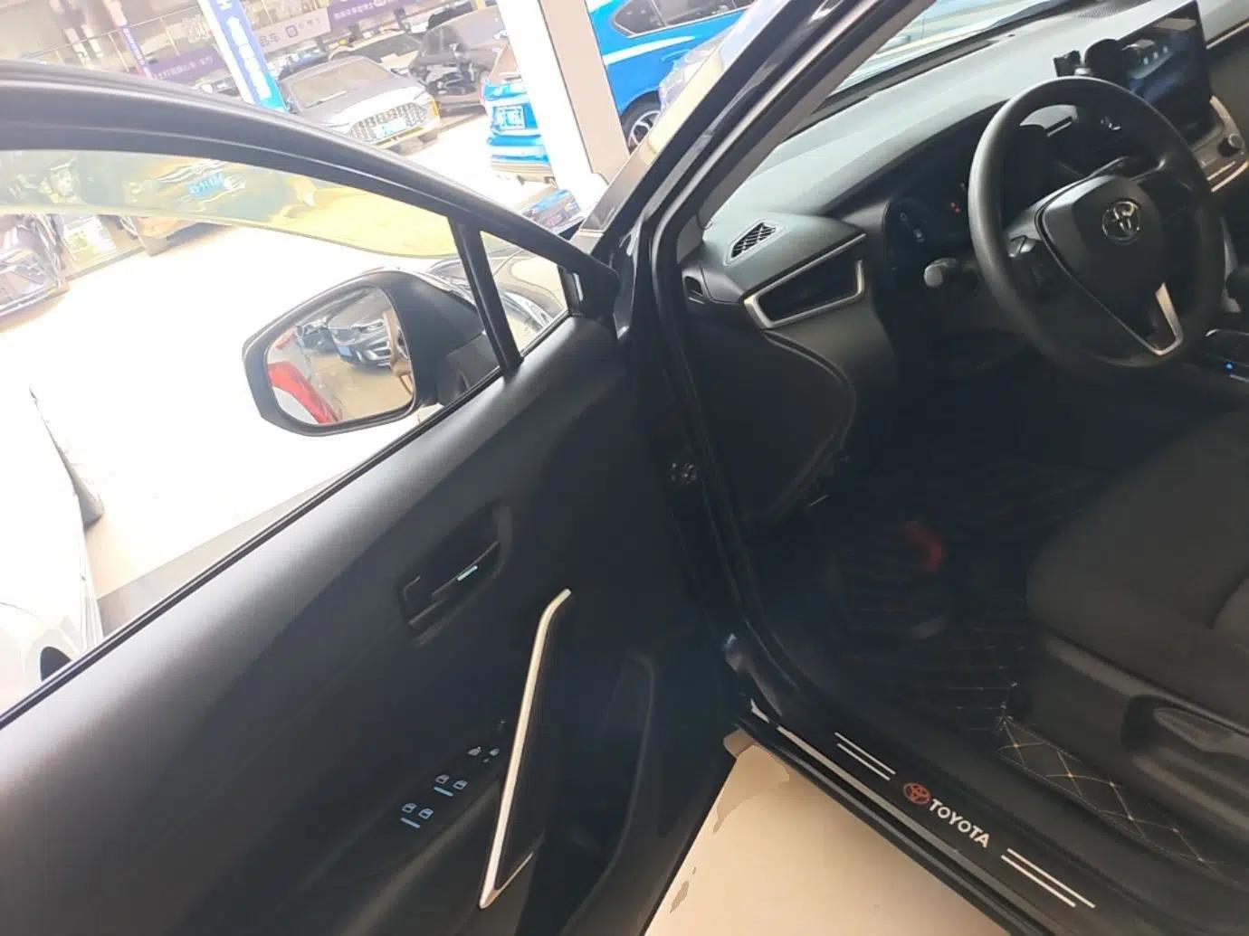 Used Toyota FRONTLANDER 2023 2.0L CVT Elite Edition — миниатюра 23
