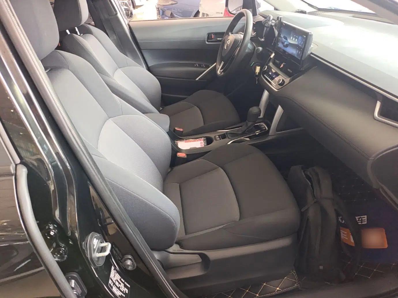 Used Toyota FRONTLANDER 2023 2.0L CVT Elite Edition — миниатюра 24