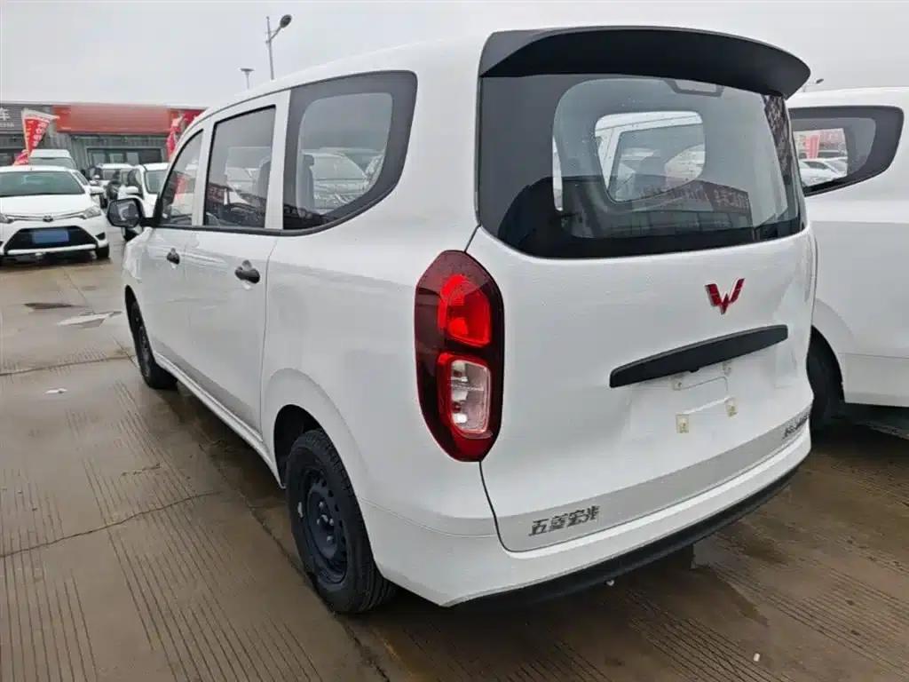 Wuling Hongguang New Energy 2025 Range-Extended Hybrid 50km Standard Edition — миниатюра 5