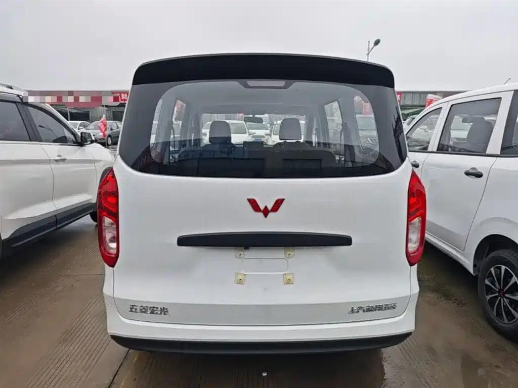 Wuling Hongguang New Energy 2025 Range-Extended Hybrid 50km Standard Edition — миниатюра 6