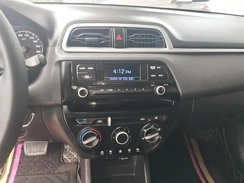 2017 Hyundai Reina 1.4L Automatic Premium Edition (China VI Emission Standard) — миниатюра 13
