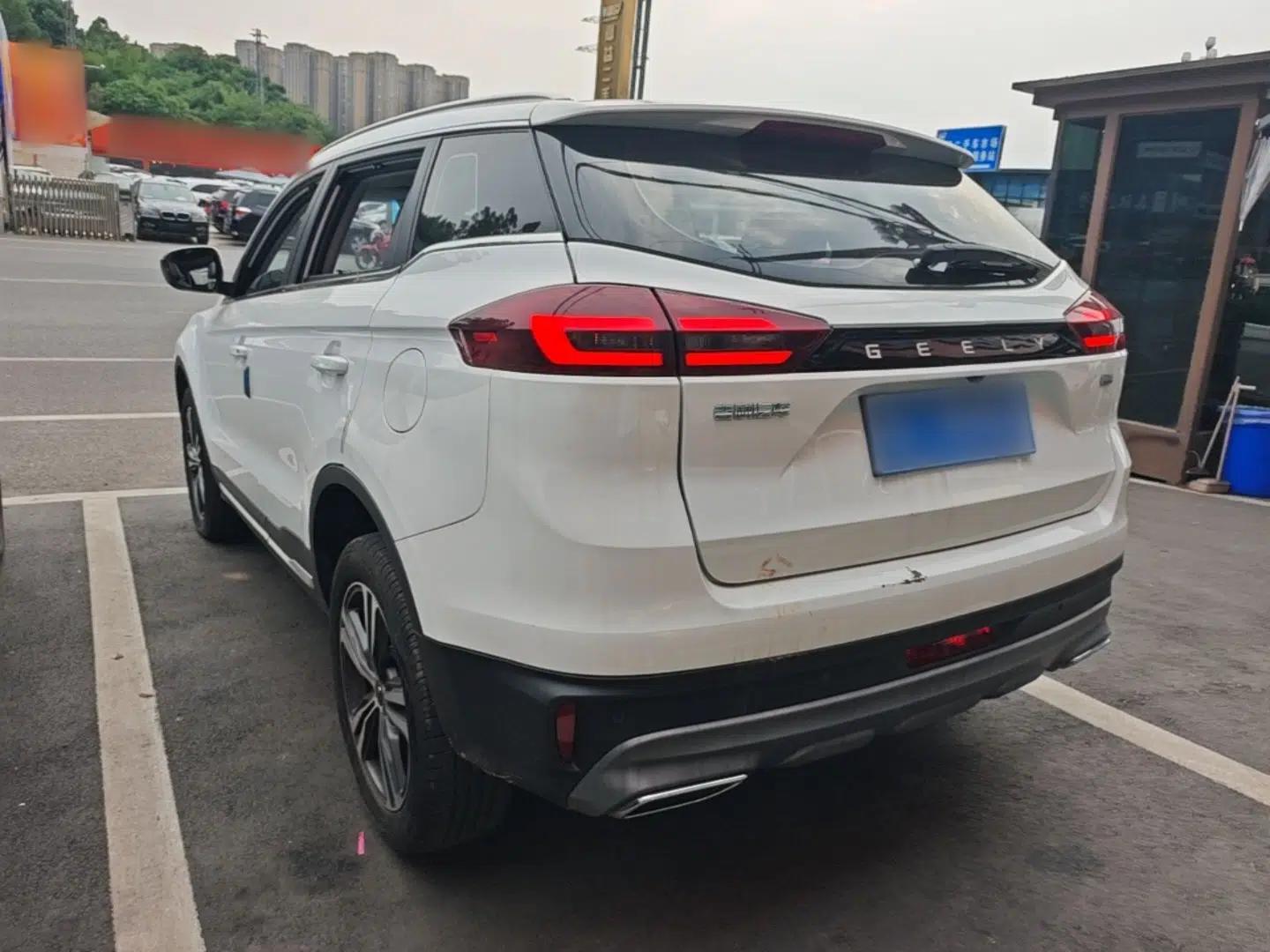Used Geely Auto Emgrand X7 Sport 2022 1.8TD DCT Zhiya Trim — миниатюра 4