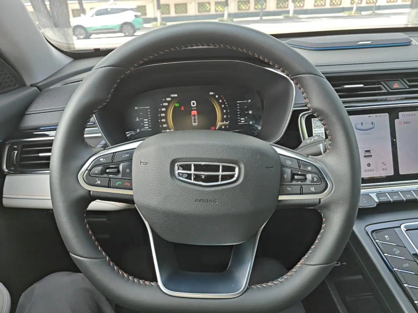 Used Geely Auto Emgrand X7 Sport 2022 Boyue X 1.8TD DCT ZhiZun Edition — миниатюра 13