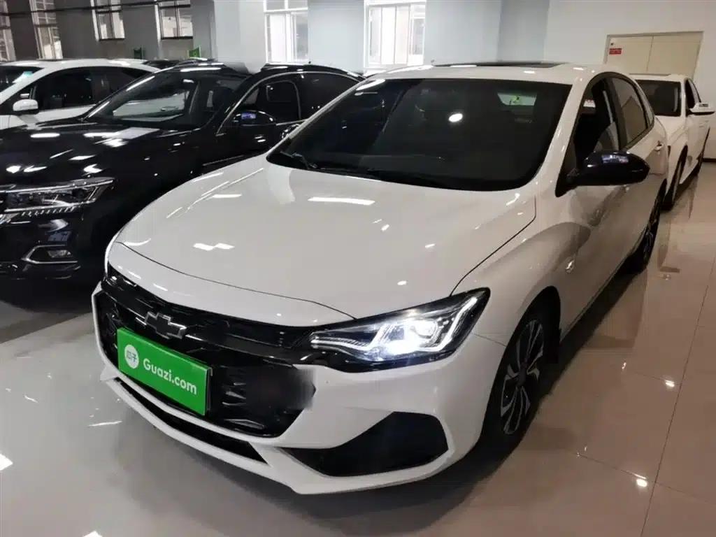 Chevrolet Cruze 2020 Mild Hybrid RS 330T Automatic Comfort Edition — миниатюра 1