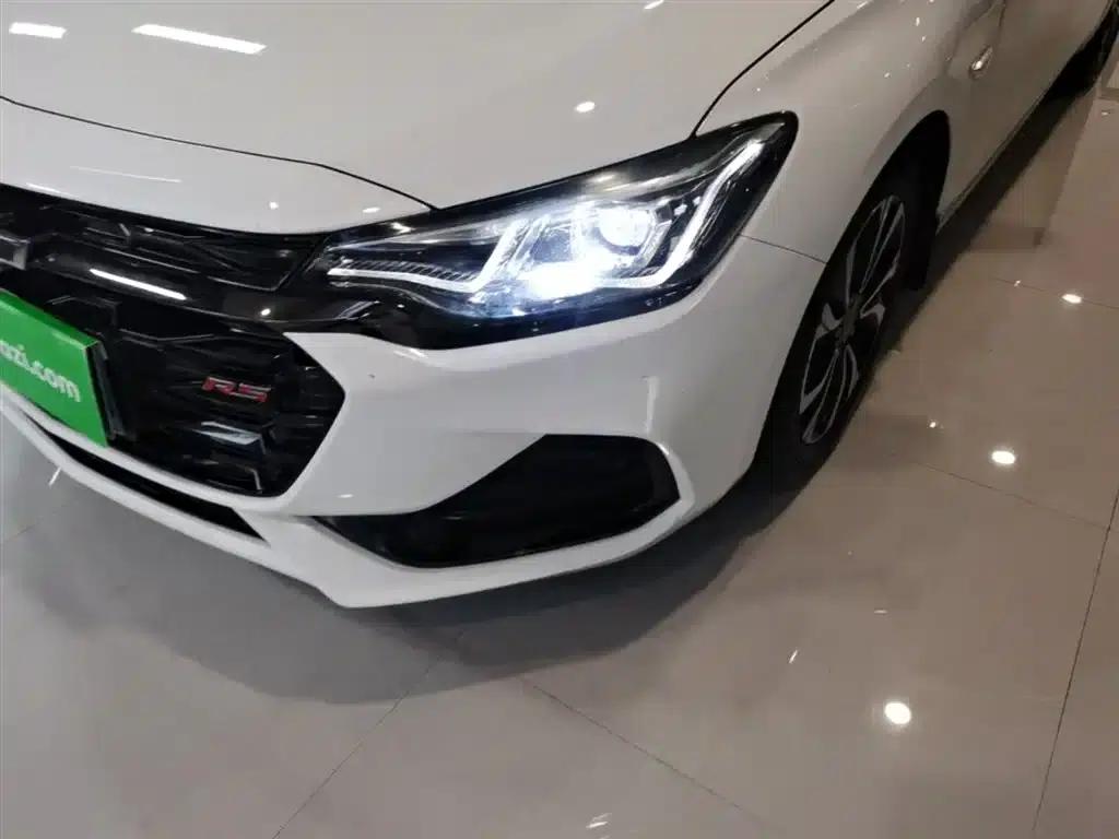 Chevrolet Cruze 2020 Mild Hybrid RS 330T Automatic Comfort Edition — миниатюра 24