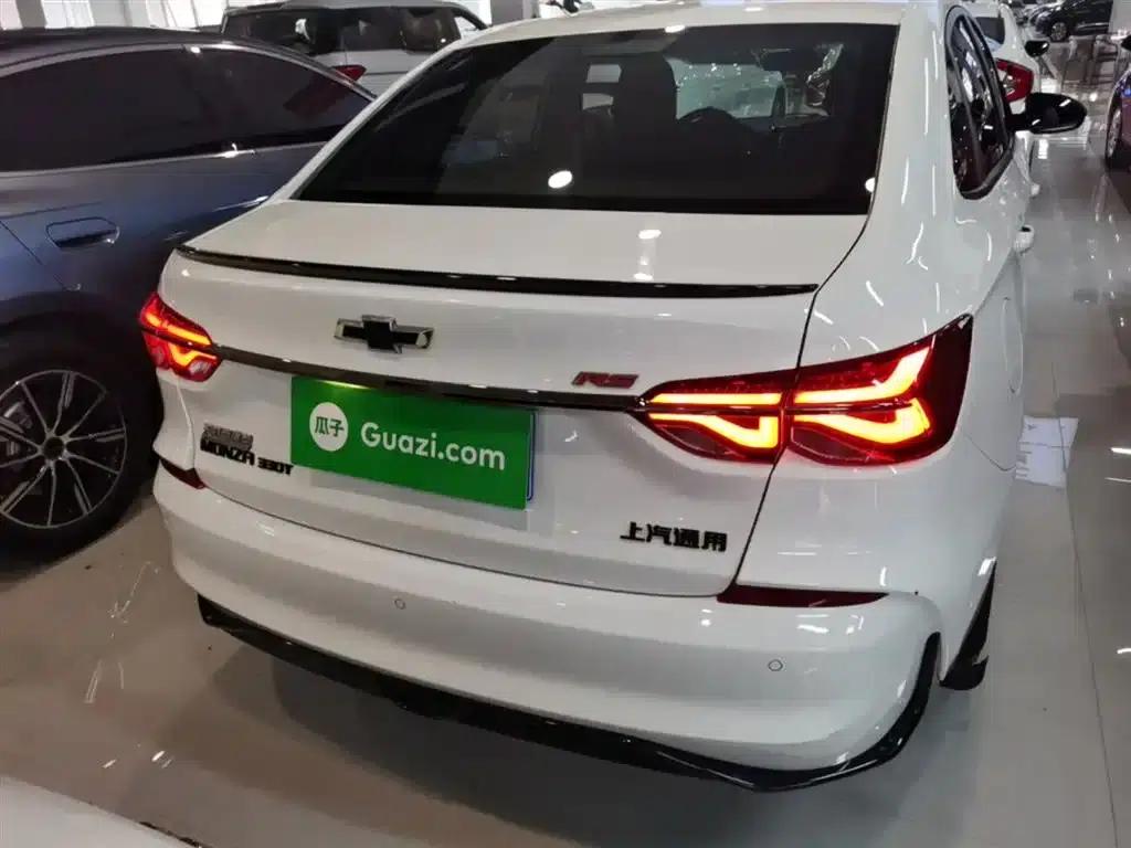 Chevrolet Cruze 2020 Mild Hybrid RS 330T Automatic Comfort Edition — миниатюра 6