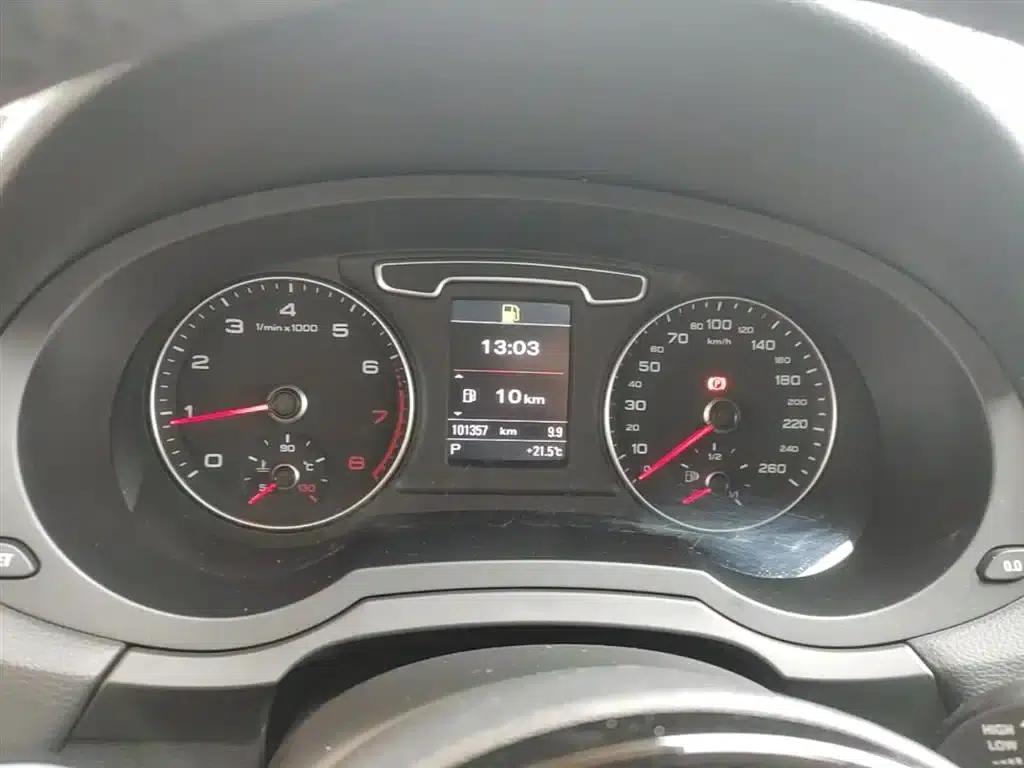 Audi Q3 2015 35 TFSI quattro Technology Edition — миниатюра 12
