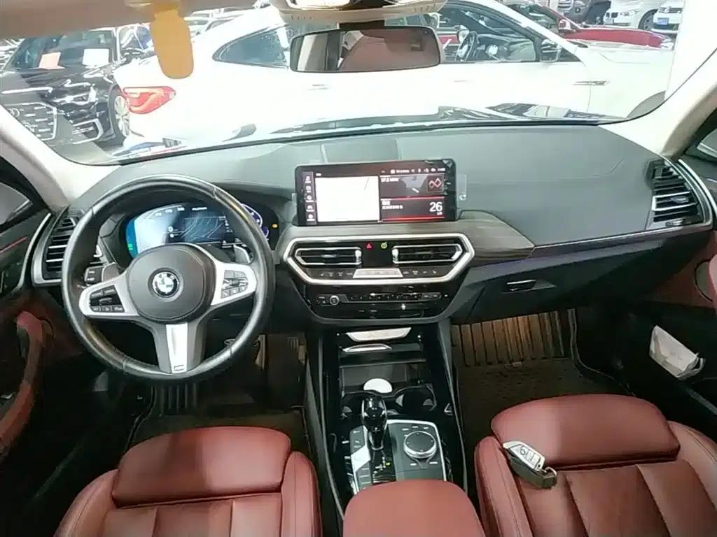 BMW X3 2022 xDrive30i Leading Edition M Sport Package — миниатюра 10