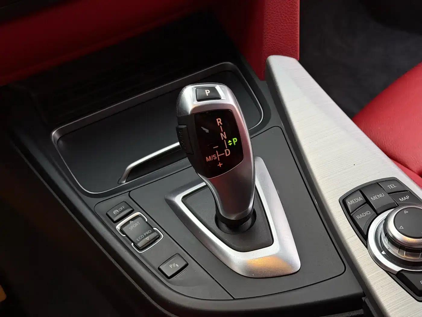 2016 BMW 4 Series 420i Design Package — миниатюра 20