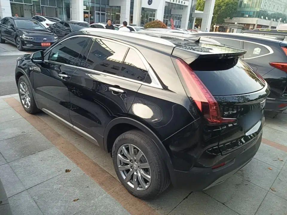 Used Cadillac XT4 2022 28T Two-Wheel-Drive Luxury Version — миниатюра 4