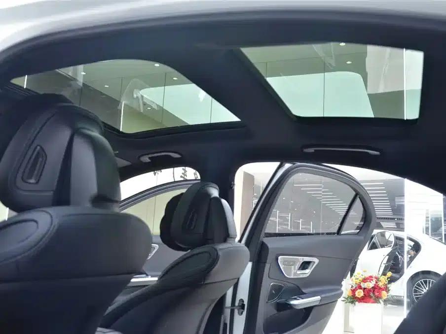 Mercedes-Benz C-Class 2024 Facelift C 260 L Sport Edition — миниатюра 13