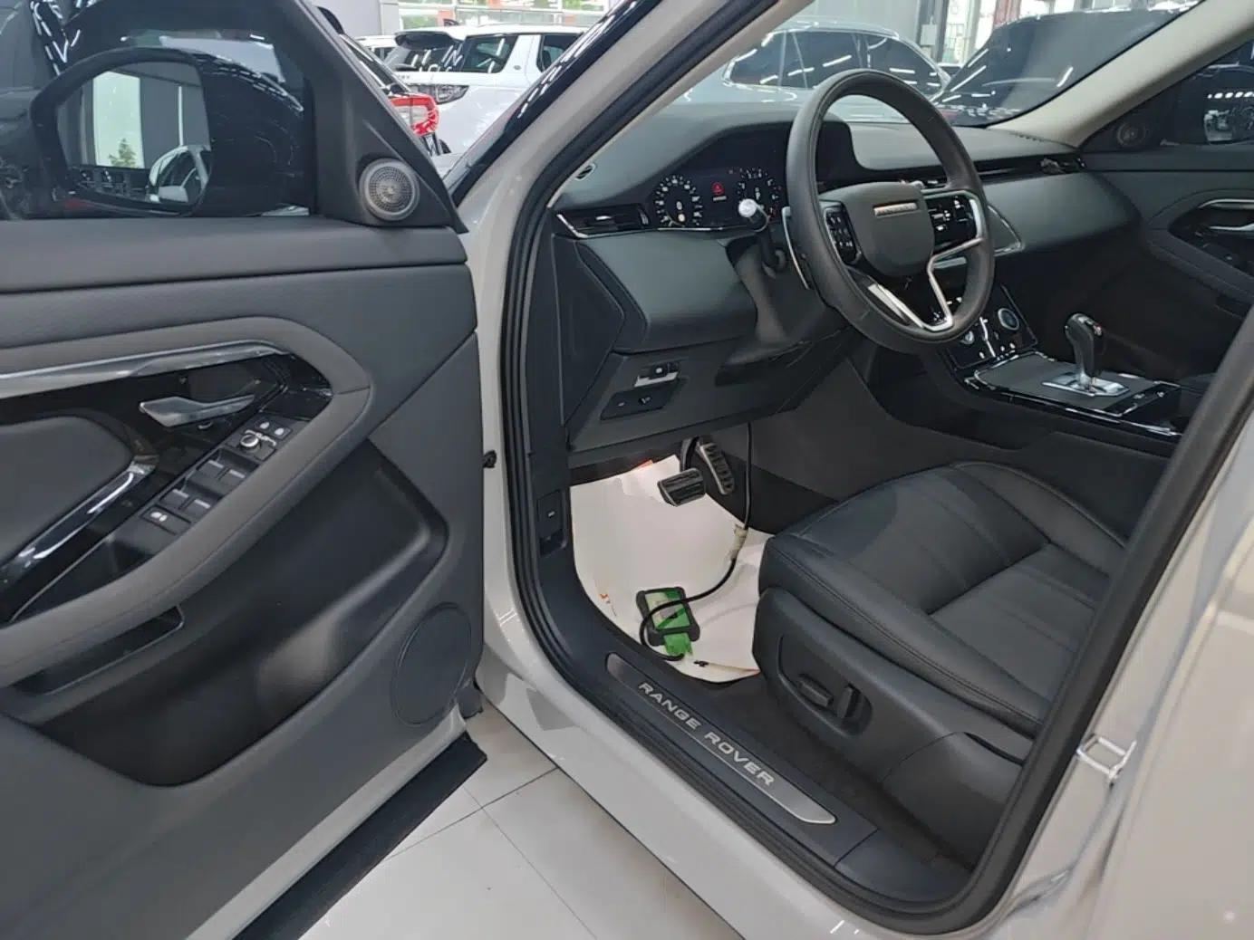 Used Land Rover Range Evoque 2021 Range Rover Evoque 200 PS R-Dynamic Standard Elite Edition — миниатюра 18