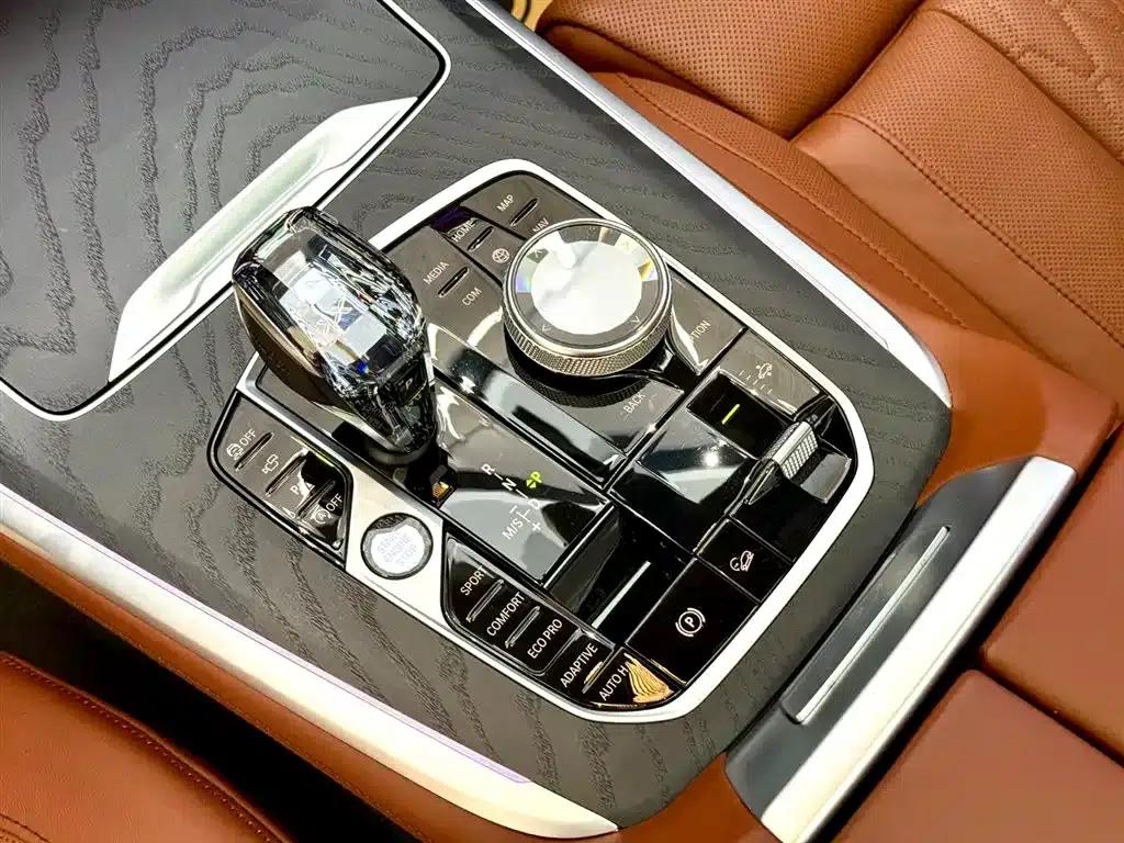 BMW X7 2022 xDrive40i M Sport Package — миниатюра 17