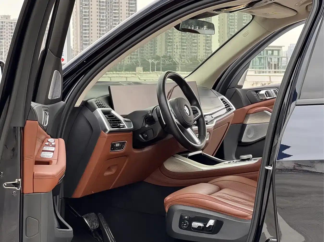 2023 BMW X7 xDrive40i Executive M Sport Package — миниатюра 4