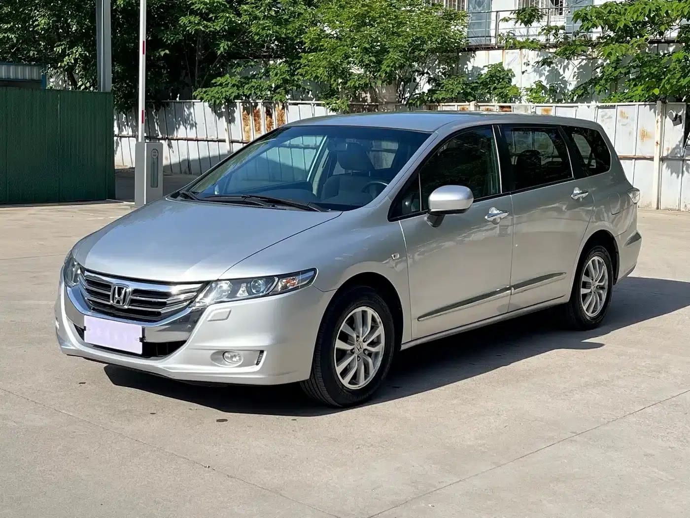 2013 Odyssey 2.4L Elite Edition — миниатюра 1