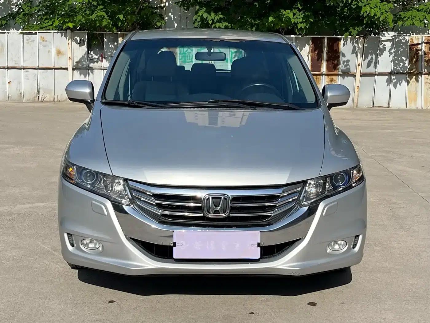 2013 Odyssey 2.4L Elite Edition — миниатюра 2