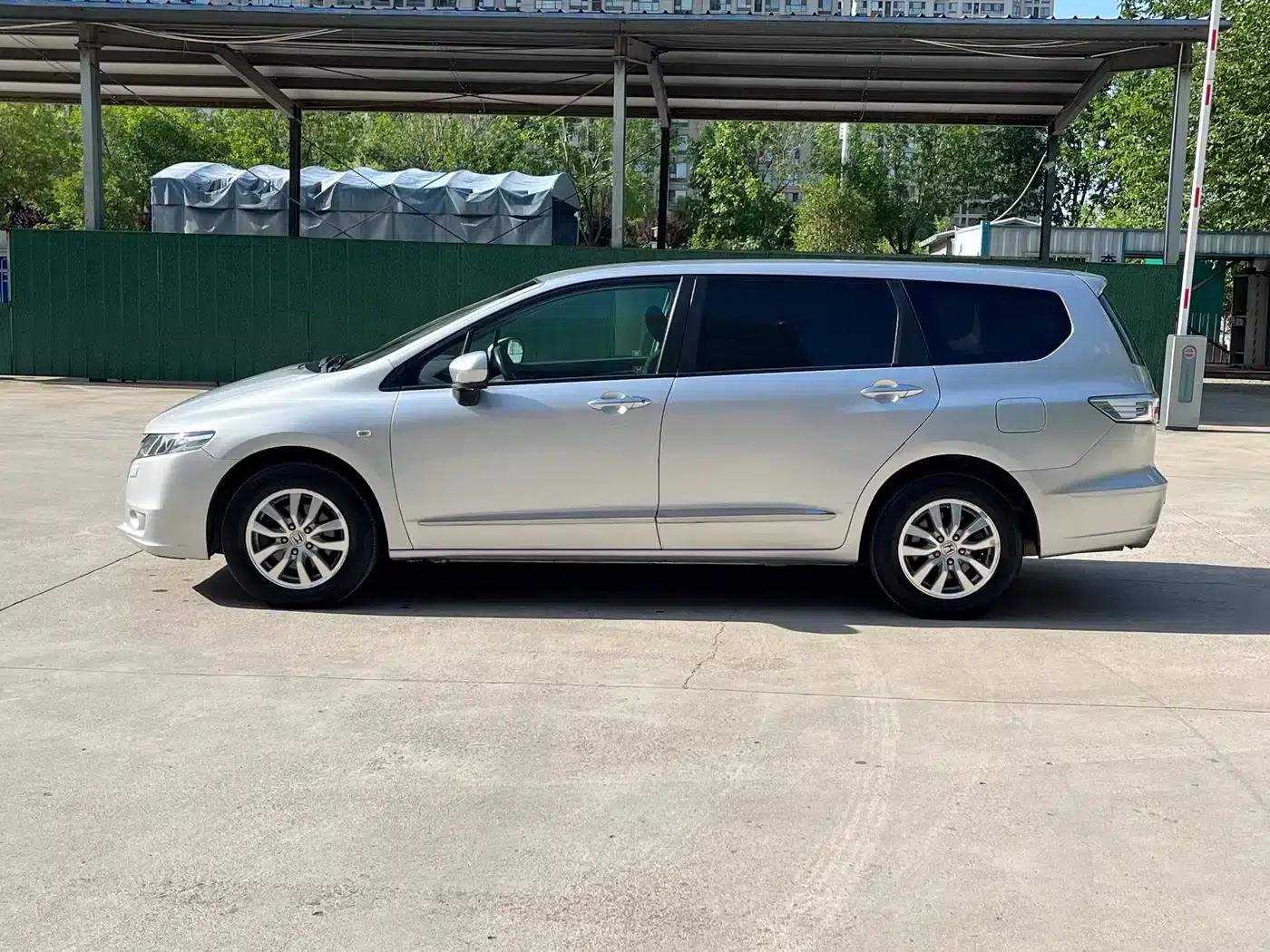 2013 Odyssey 2.4L Elite Edition — миниатюра 3