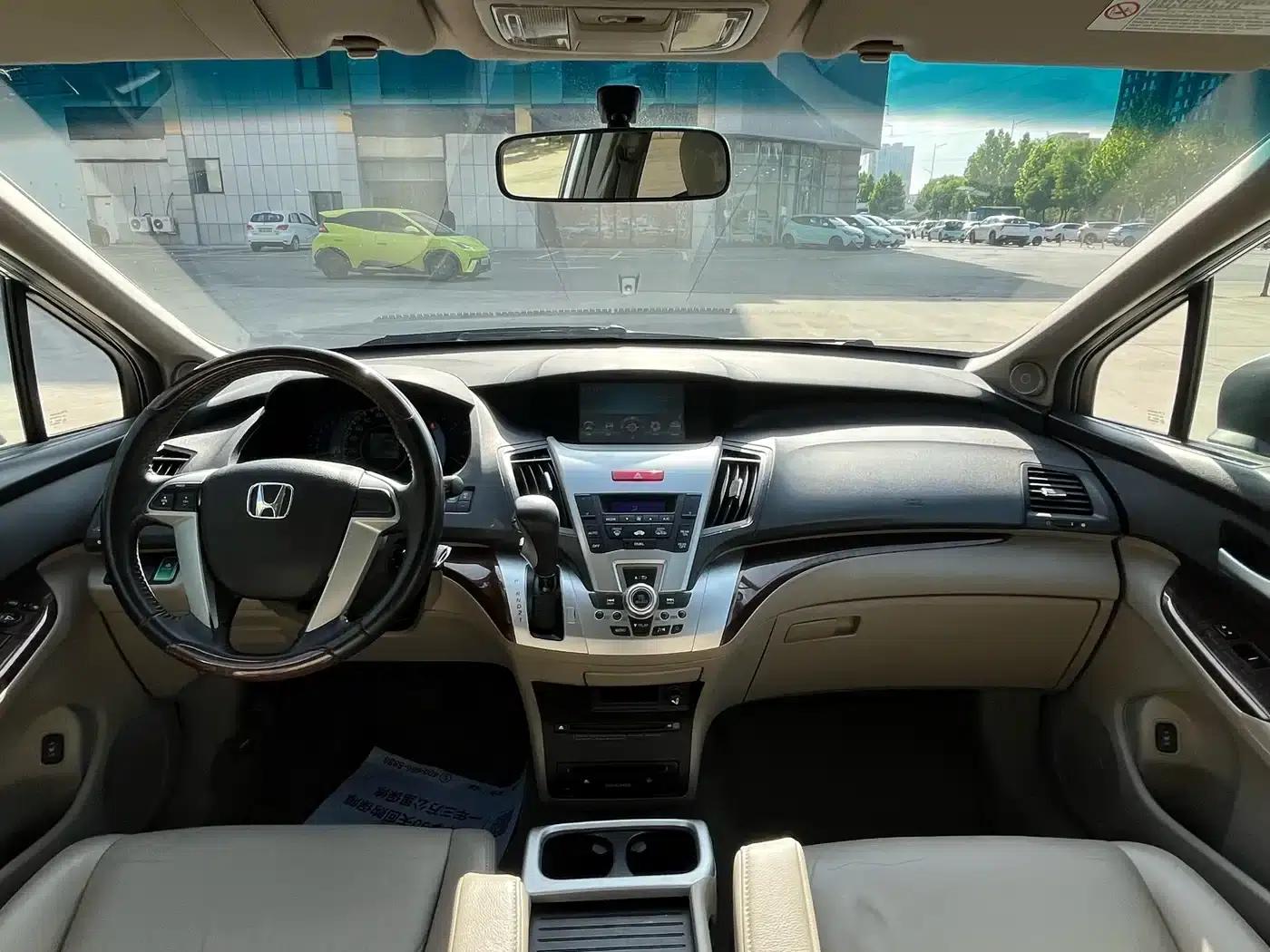 2013 Odyssey 2.4L Elite Edition — миниатюра 9