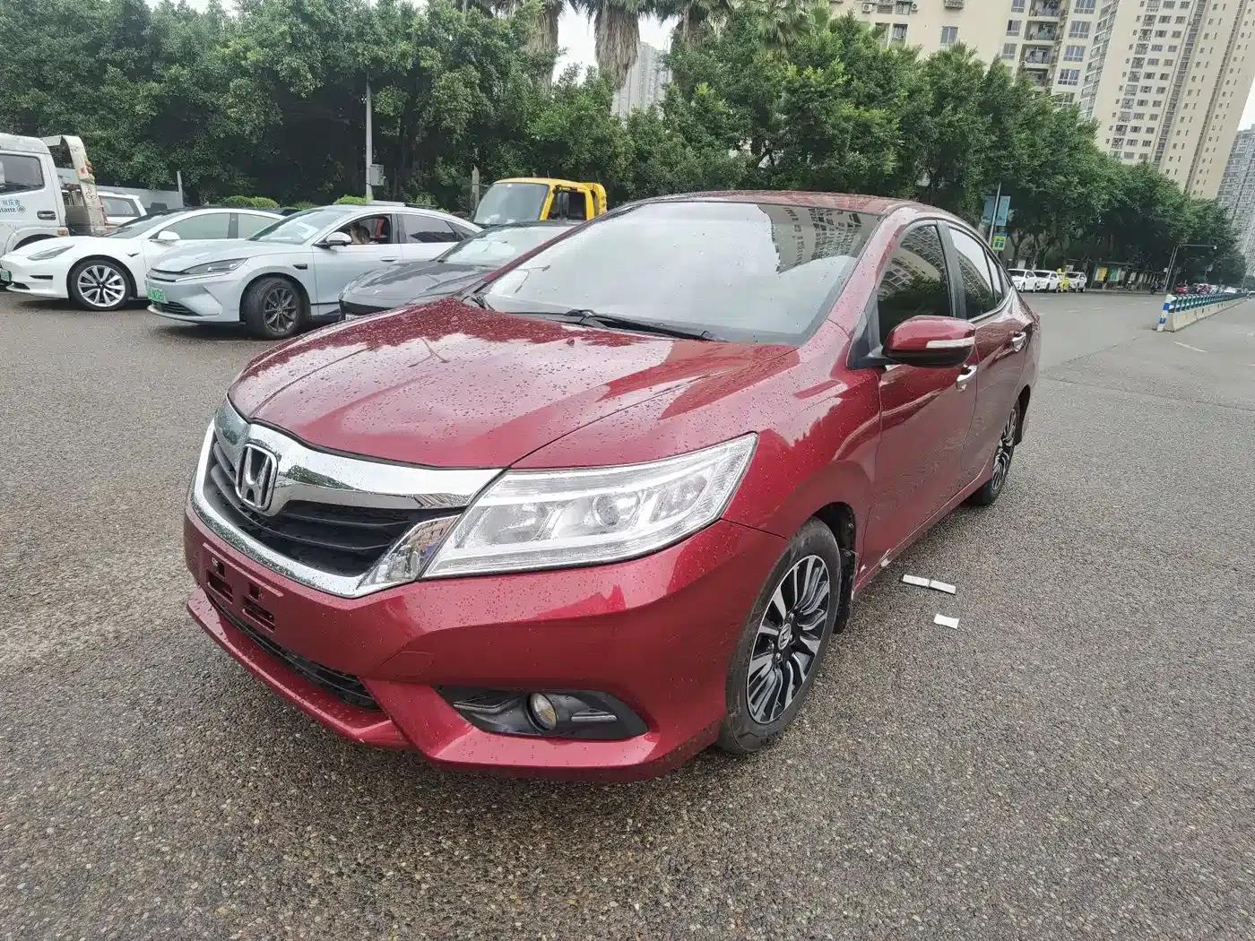 Honda Crider 2013 1.8L Automatic Comfort Edition — миниатюра 1