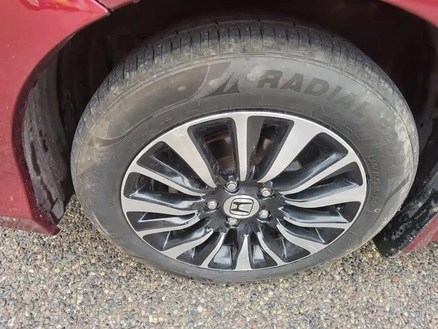 Honda Crider 2013 1.8L Automatic Comfort Edition — миниатюра 21