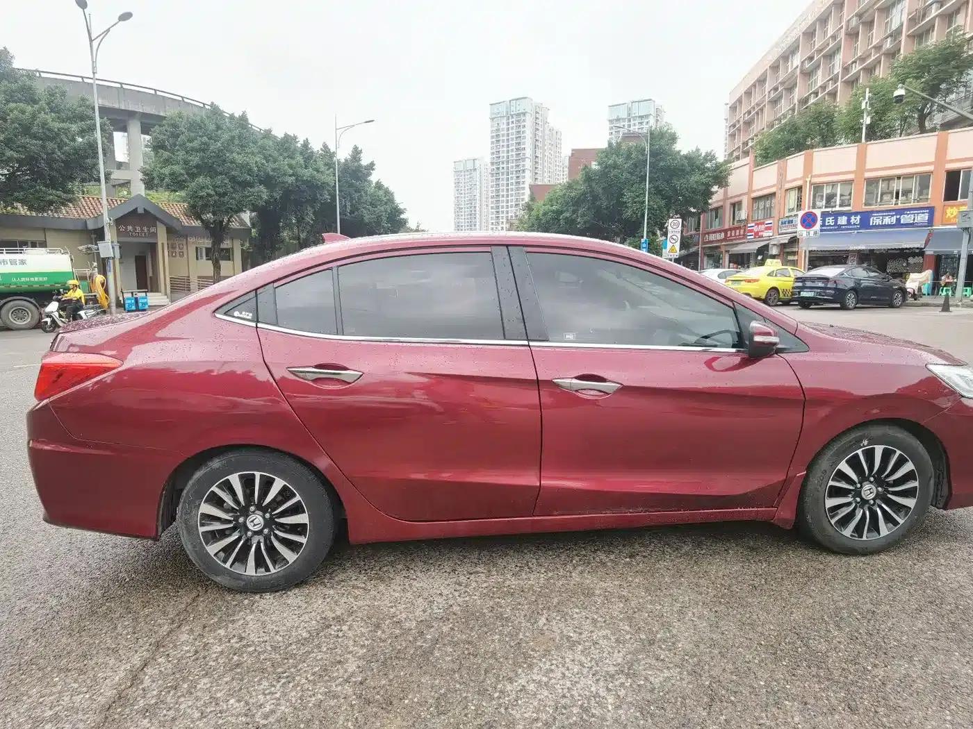Honda Crider 2013 1.8L Automatic Comfort Edition — миниатюра 4