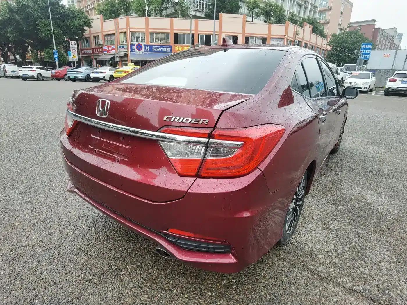 Honda Crider 2013 1.8L Automatic Comfort Edition — миниатюра 7