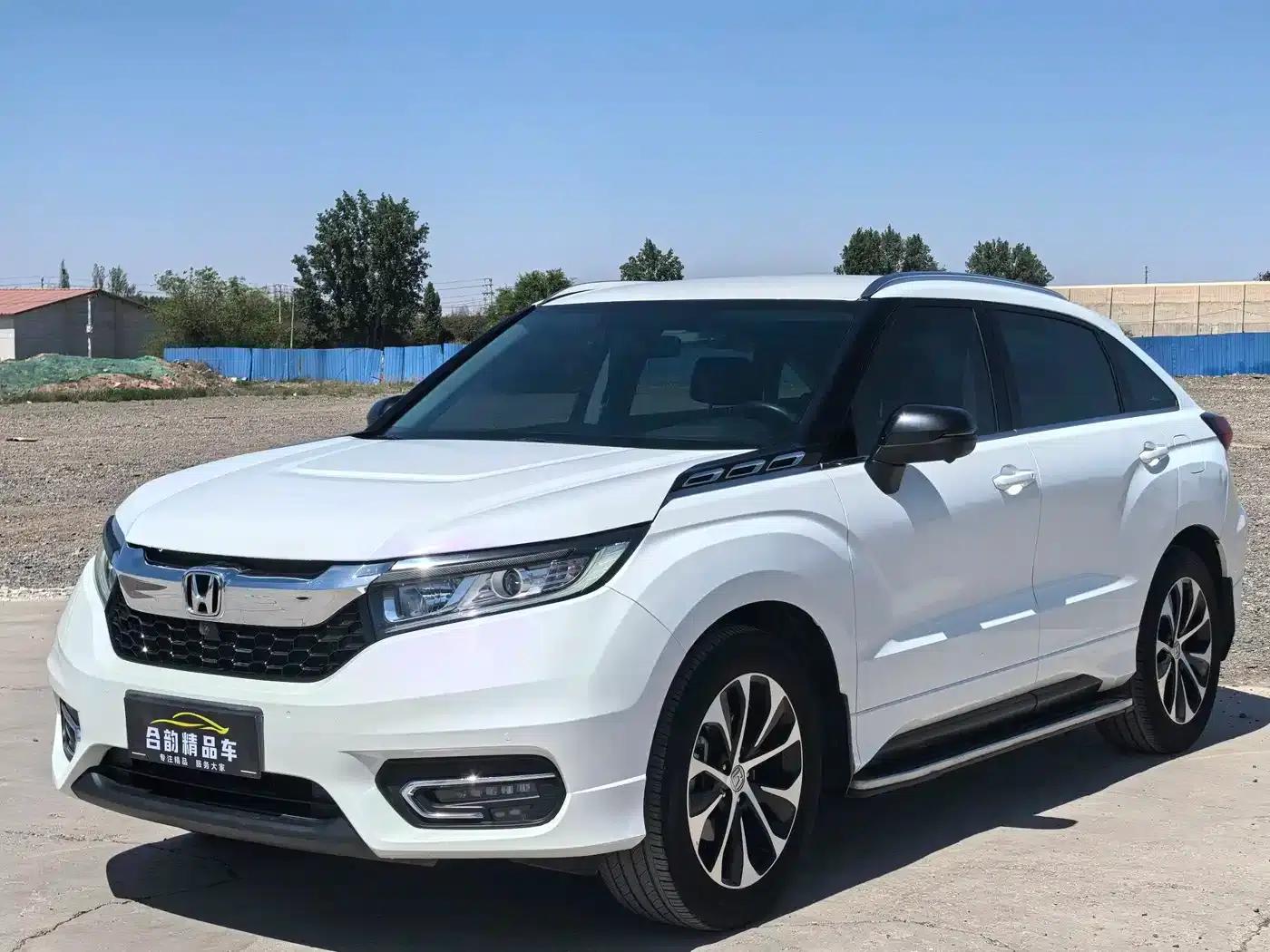 2017 Honda Avancier 240TURBO 2WD Elite Edition — миниатюра 1