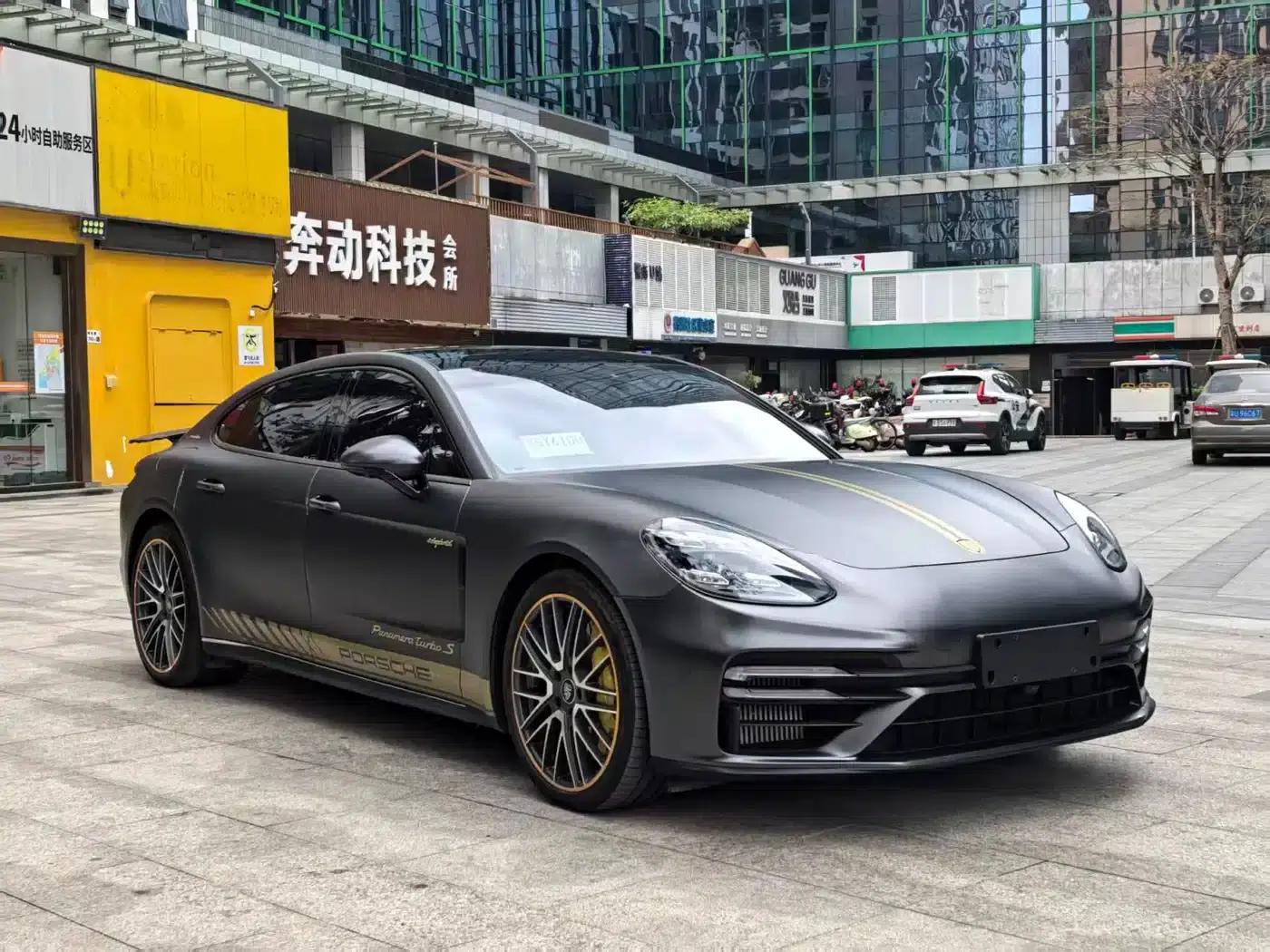 2023 Panamera Turbo S E-Hybrid Executive Long Wheelbase — миниатюра 1