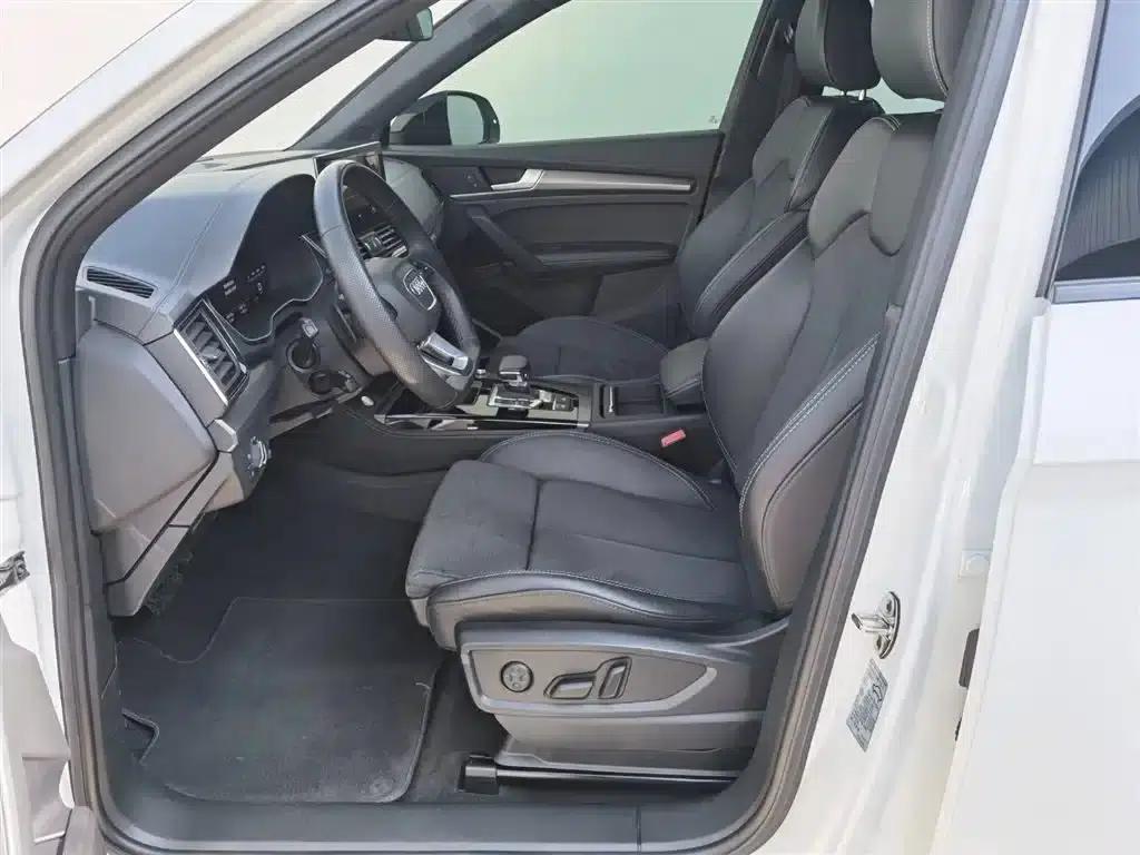 Audi Q5L Sportback 2022 Facelift 45 TFSI Luxury — миниатюра 13