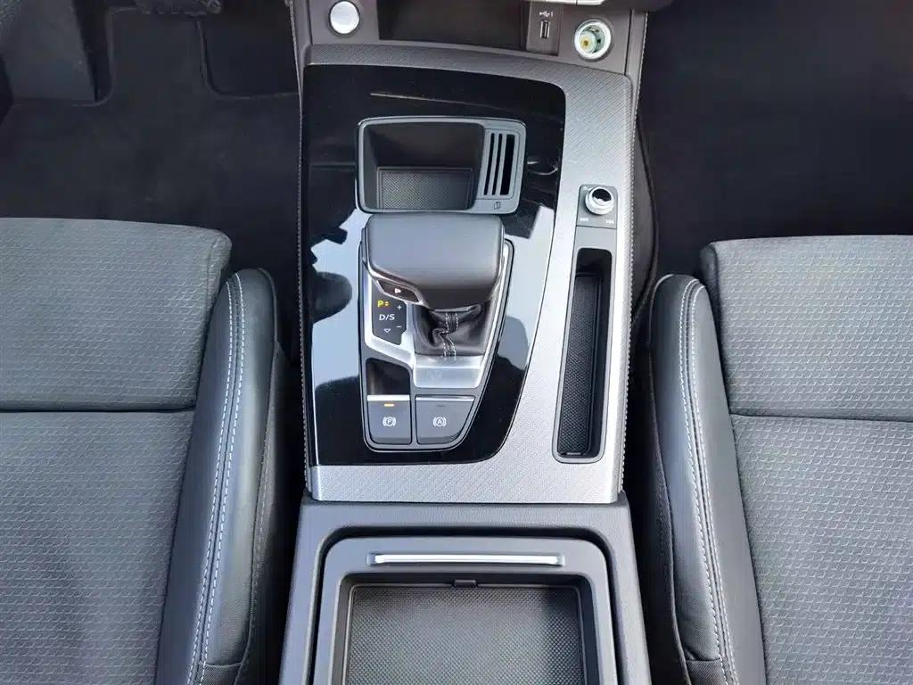 Audi Q5L Sportback 2022 Facelift 45 TFSI Luxury — миниатюра 18