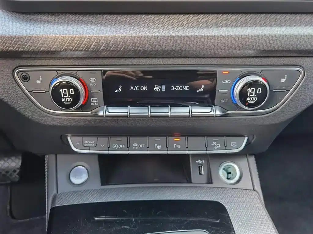 Audi Q5L Sportback 2022 Facelift 45 TFSI Luxury — миниатюра 19