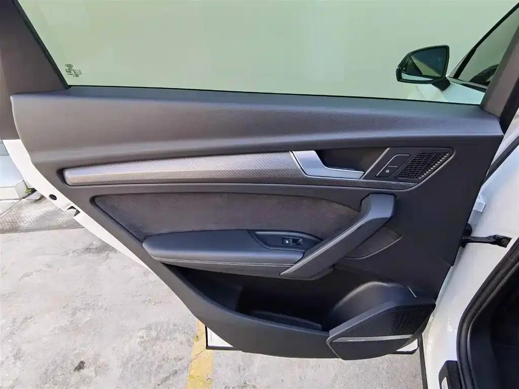 Audi Q5L Sportback 2022 Facelift 45 TFSI Luxury — миниатюра 24