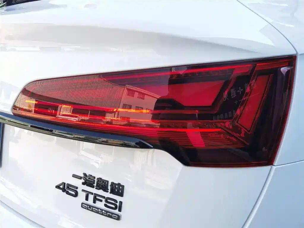 Audi Q5L Sportback 2022 Facelift 45 TFSI Luxury — миниатюра 30