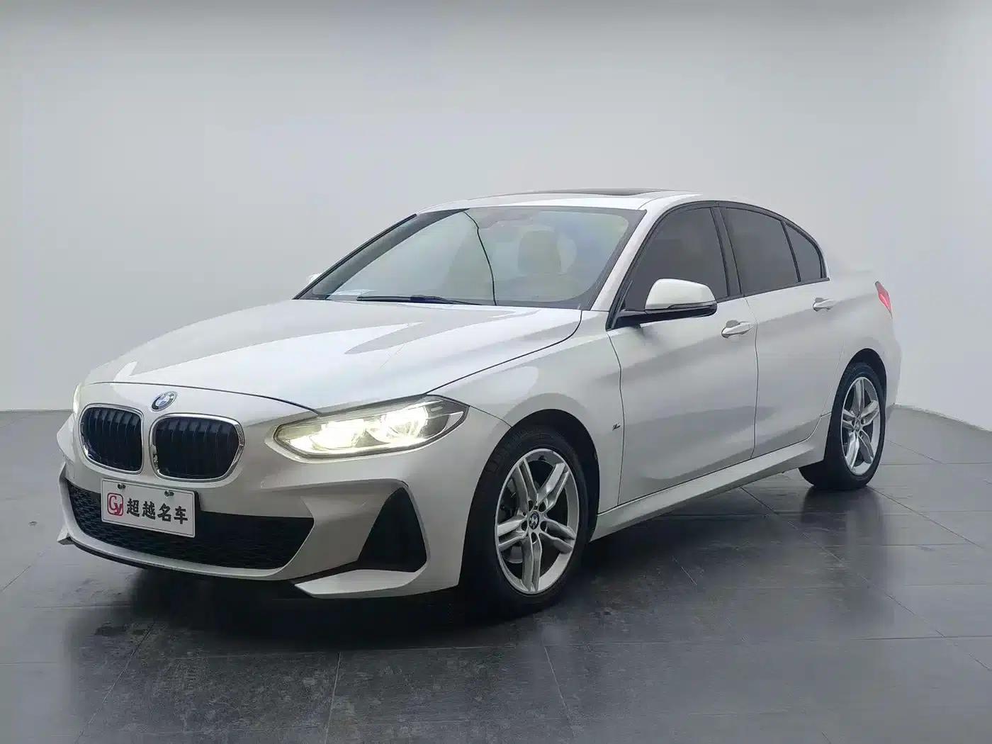 2019 BMW 1 Series 118i M Sport Package — миниатюра 1