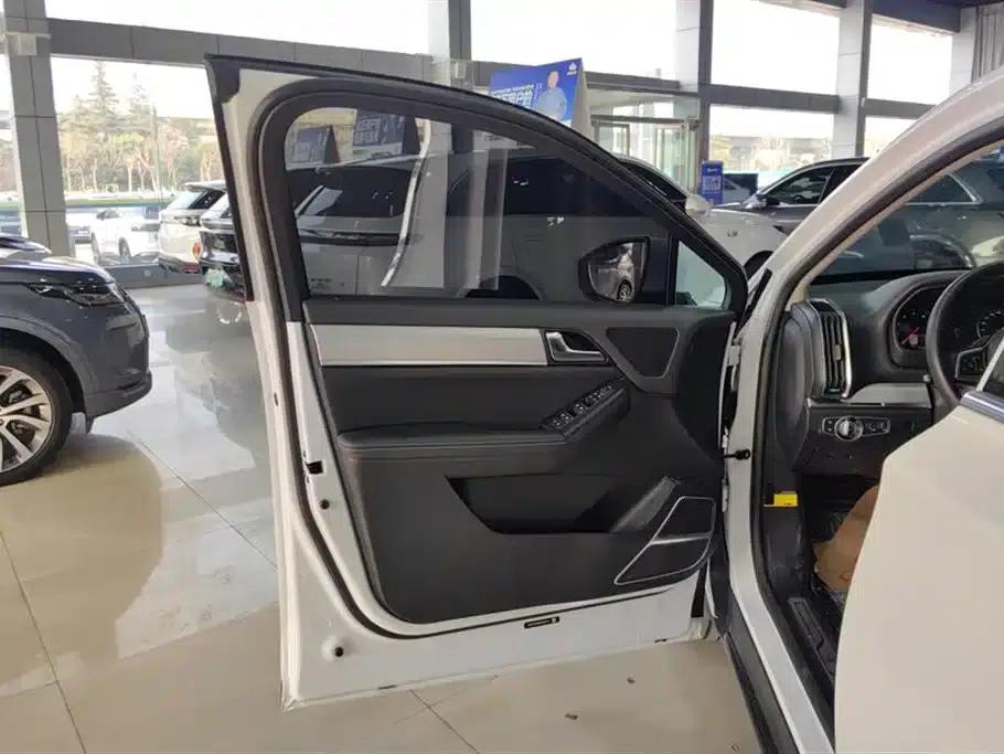 Tang 2019 2.0T Automatic Intelligent Connected Premium 7-seater National VI Emission Standard — миниатюра 7