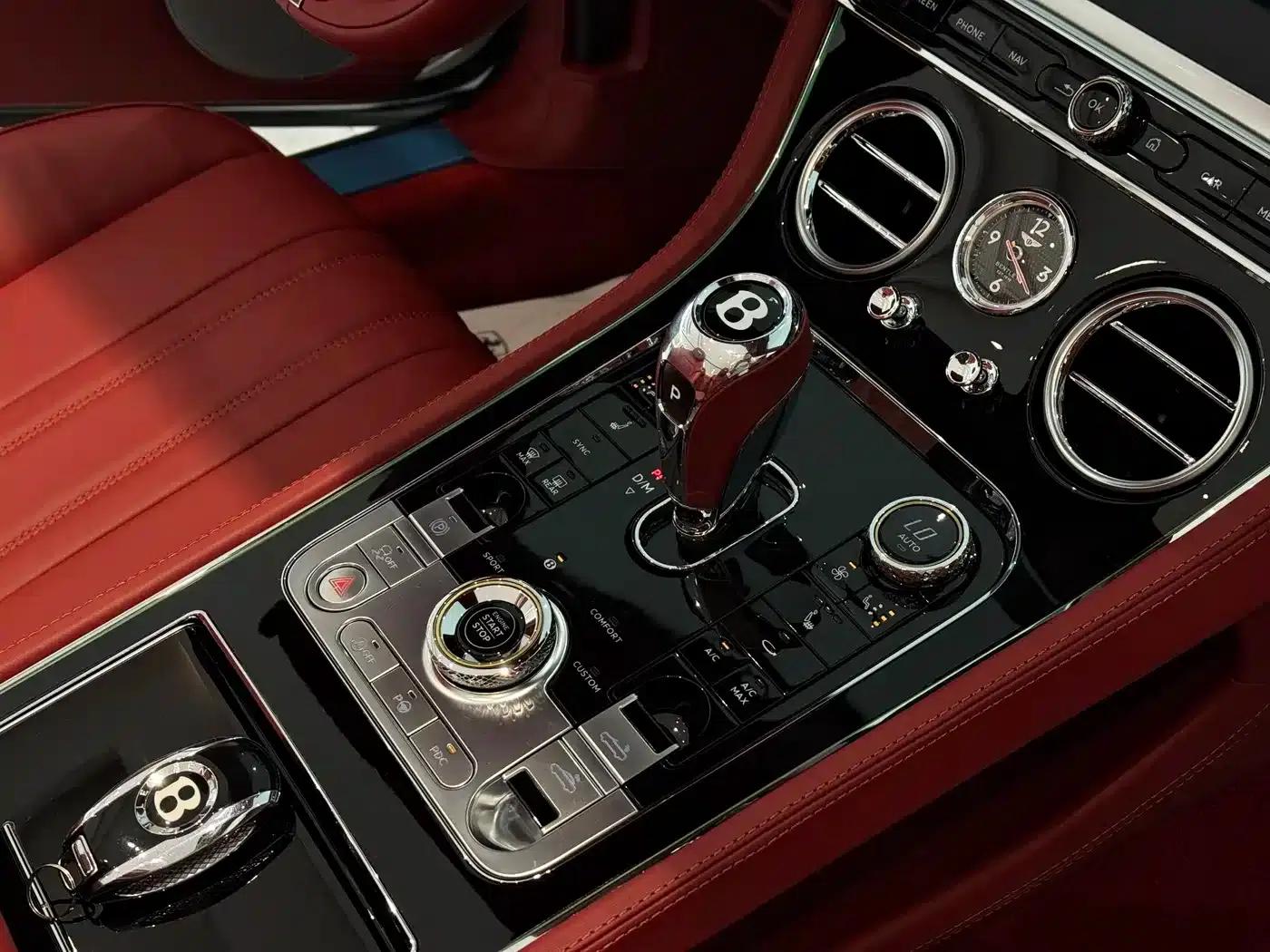 2022 Continental 4.0T GT V8 Convertible — миниатюра 13