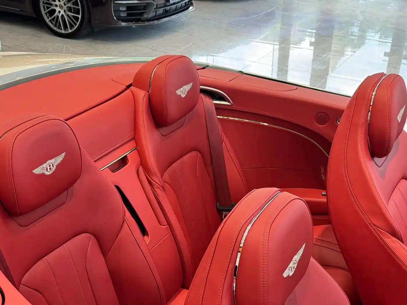 2022 Continental 4.0T GT V8 Convertible — миниатюра 9