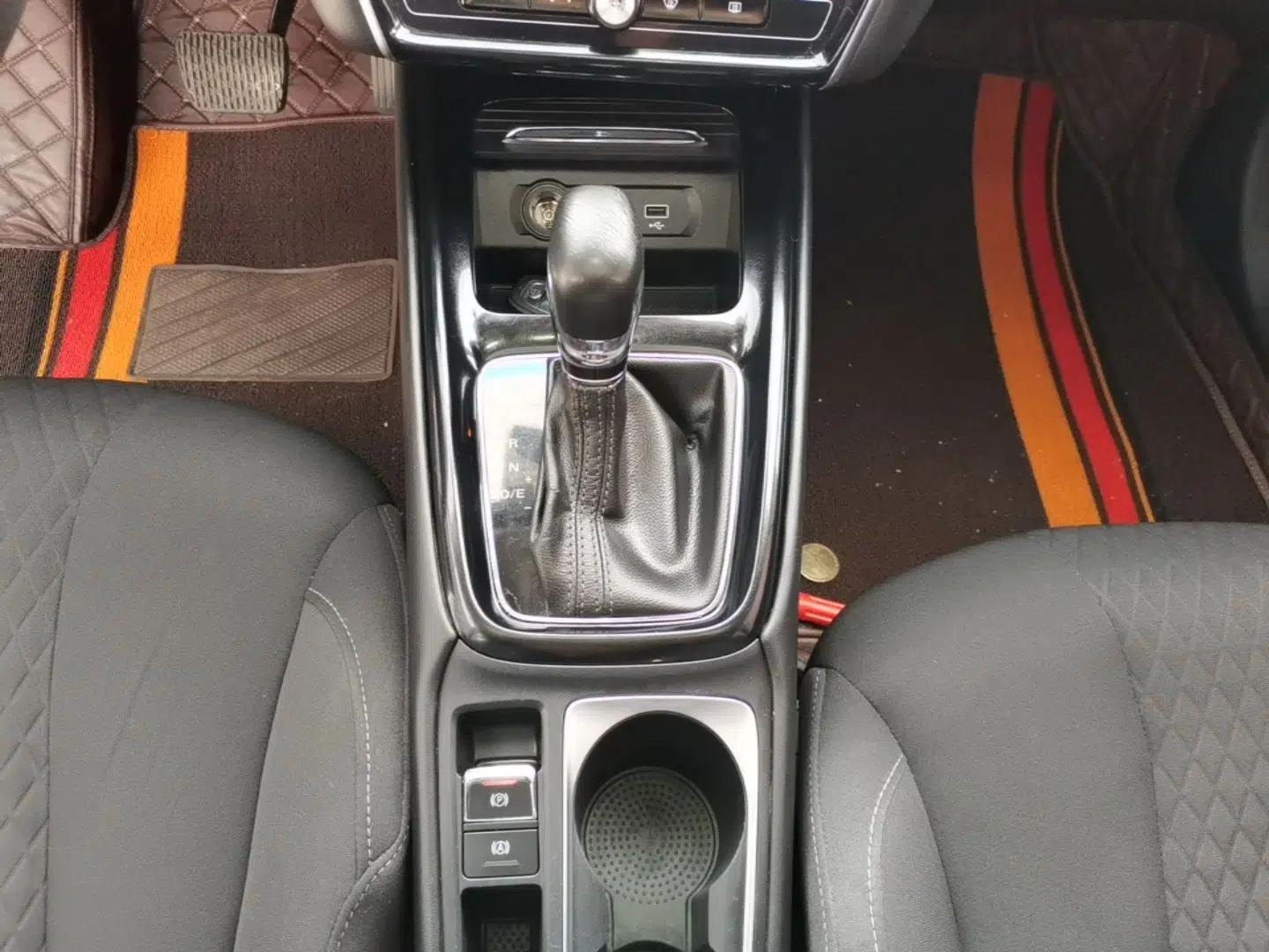 Used Roewe i5 2020 1.5L Automatic 4G Connected Linghao Edition — миниатюра 16