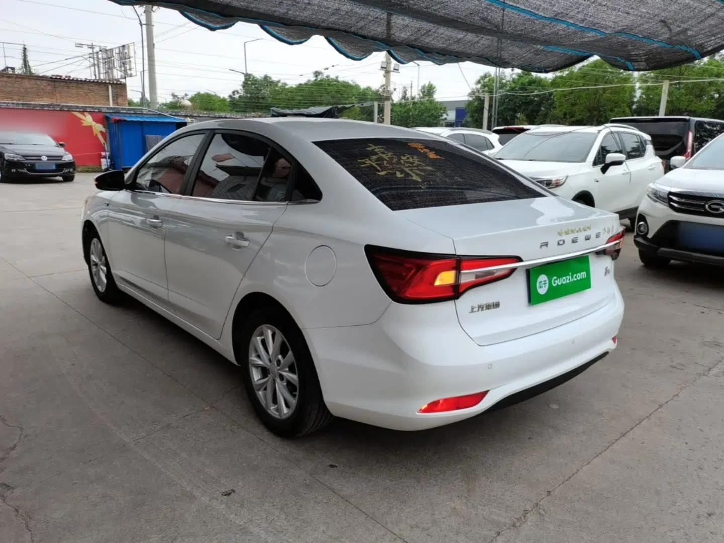 Used Roewe i5 2020 1.5L Automatic 4G Connected Linghao Edition — миниатюра 4
