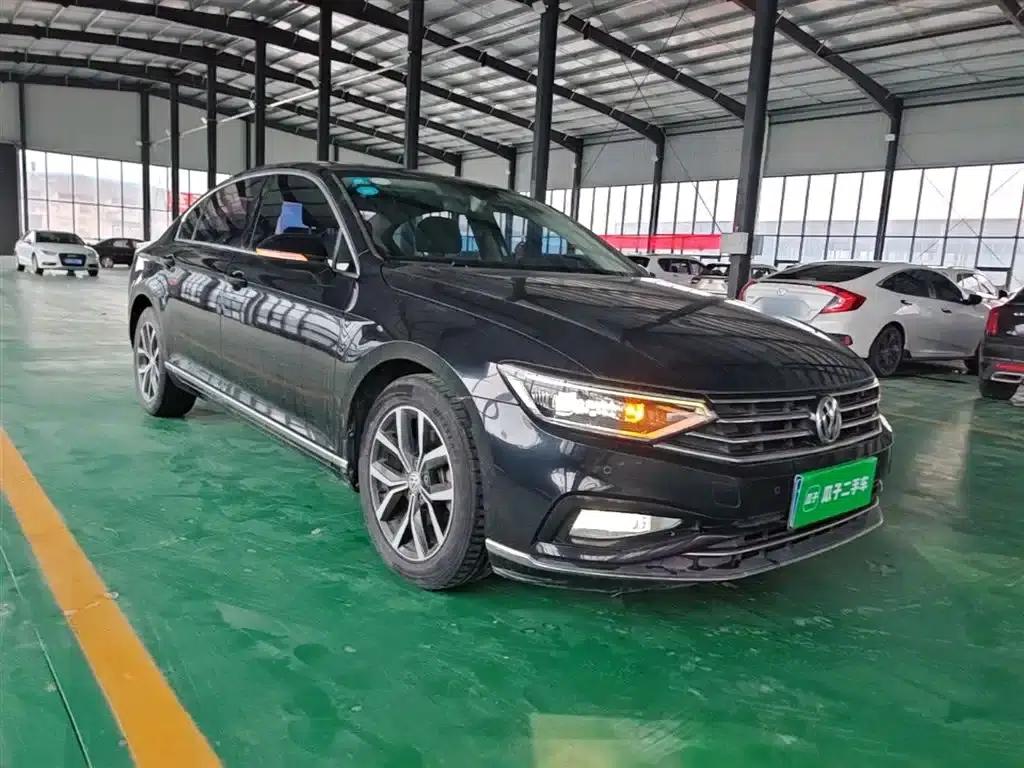 2020 Volkswagen Passat 330TSI DSG Leading Edition — миниатюра 4