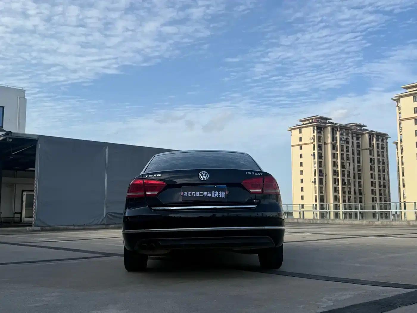 2014 Passat 1.8TSI DSG Royal Edition — миниатюра 14