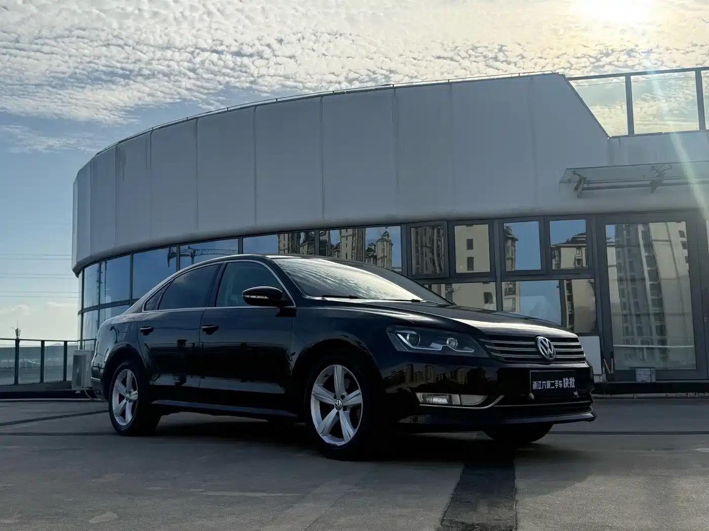 2014 Passat 1.8TSI DSG Royal Edition — миниатюра 3