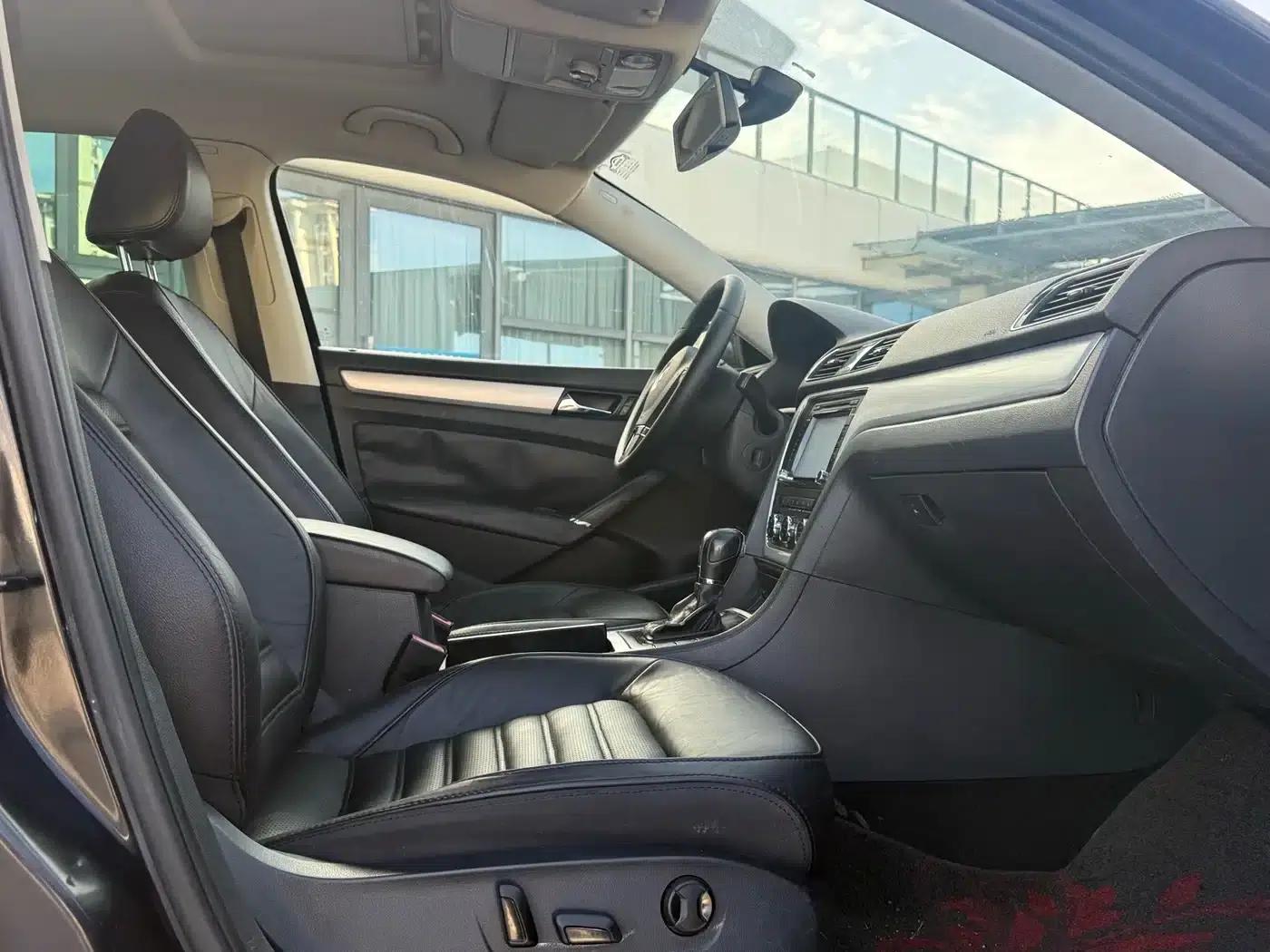 2014 Passat 1.8TSI DSG Royal Edition — миниатюра 6