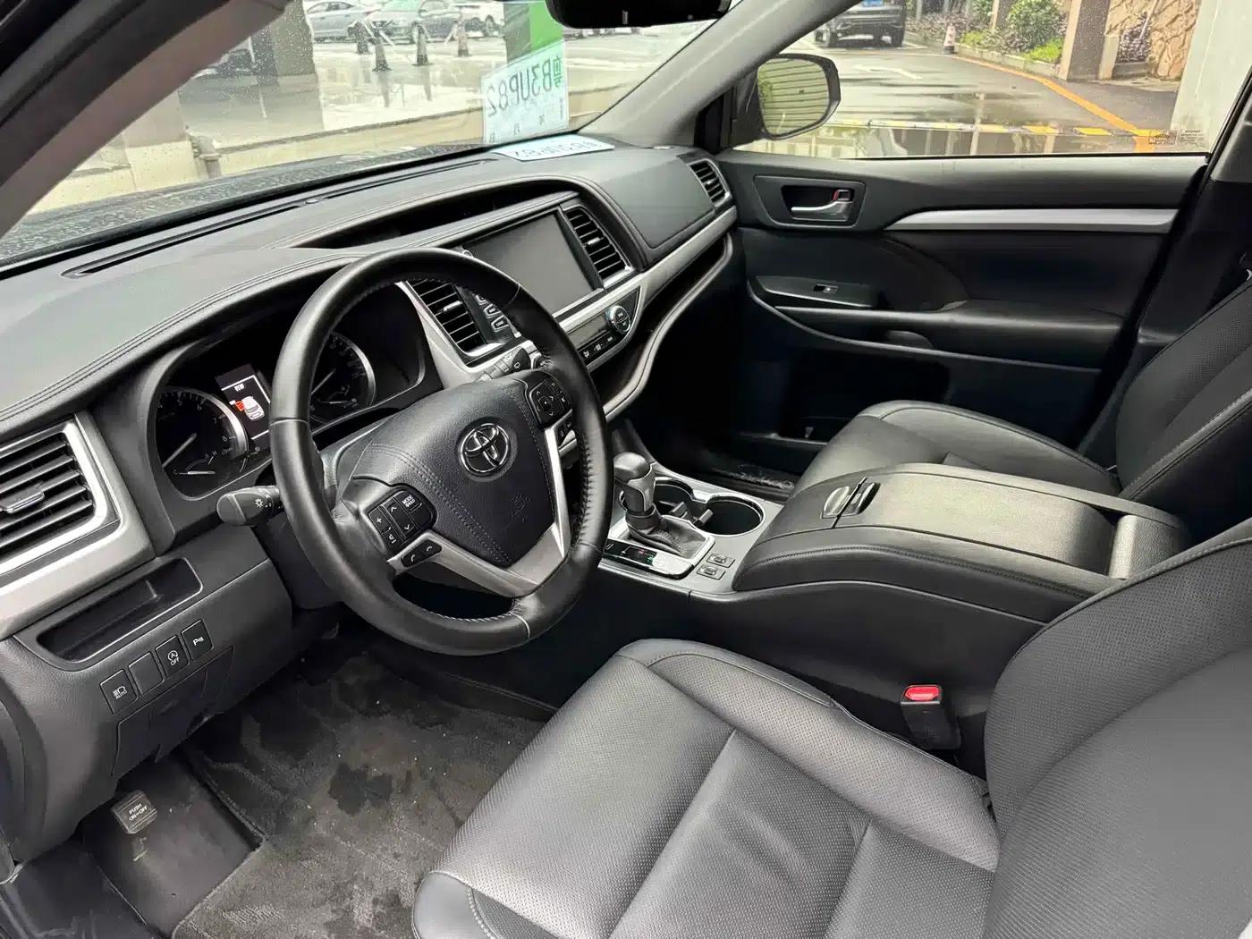 2018 Toyota Highlander 2.0T AWD Luxury 7-seater (China VI Emission Standard) — миниатюра 4