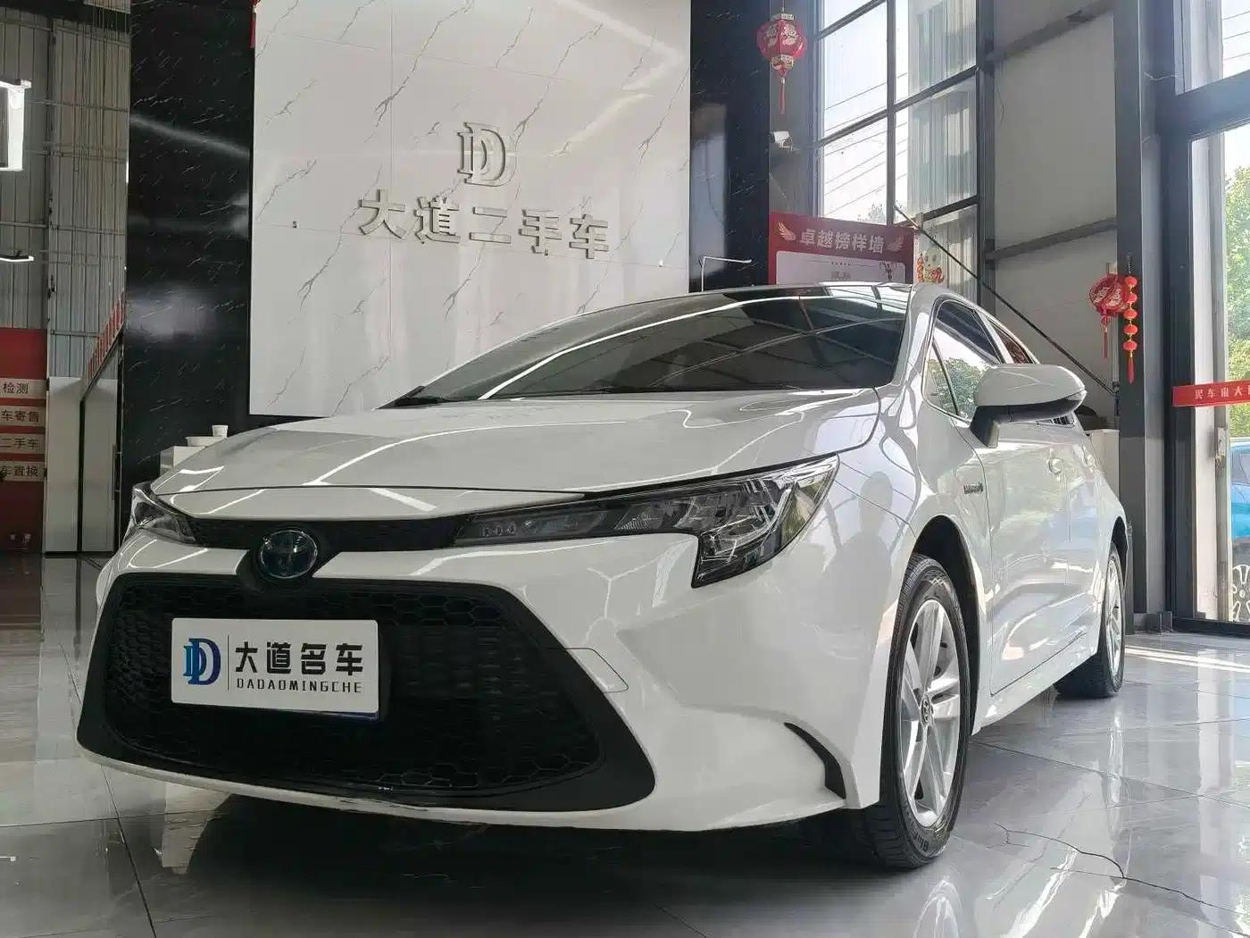Levin 2022 Hybrid 1.8H E-CVT Leading Edition — миниатюра 1