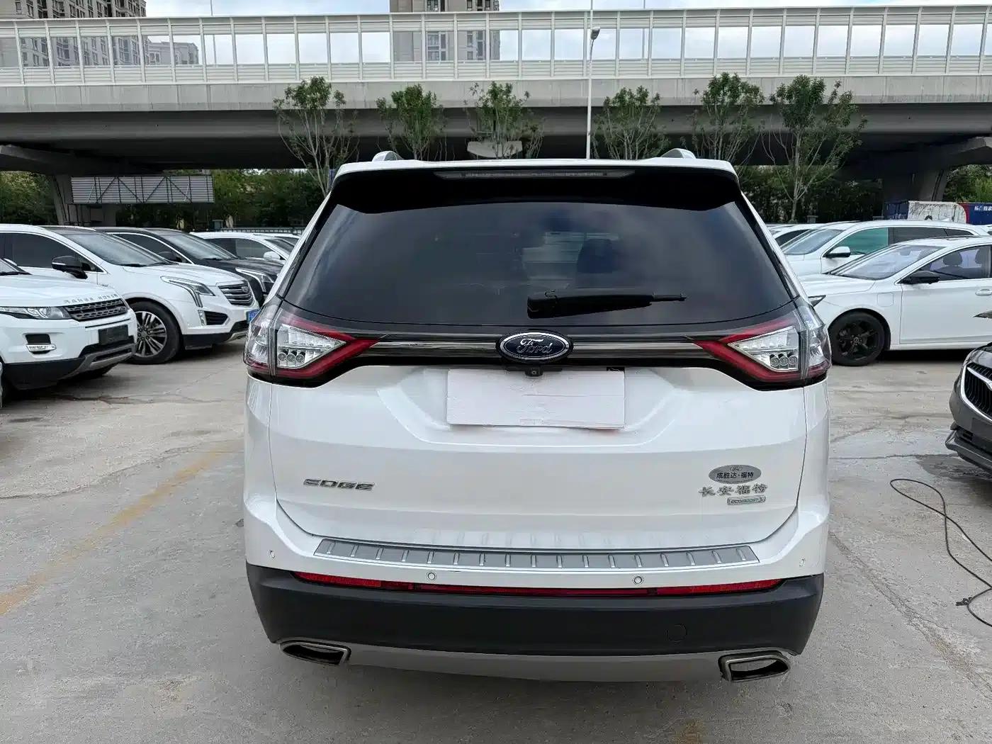 2016 Ford Edge EcoBoost 245 2WD Luxury 7-seater — миниатюра 9