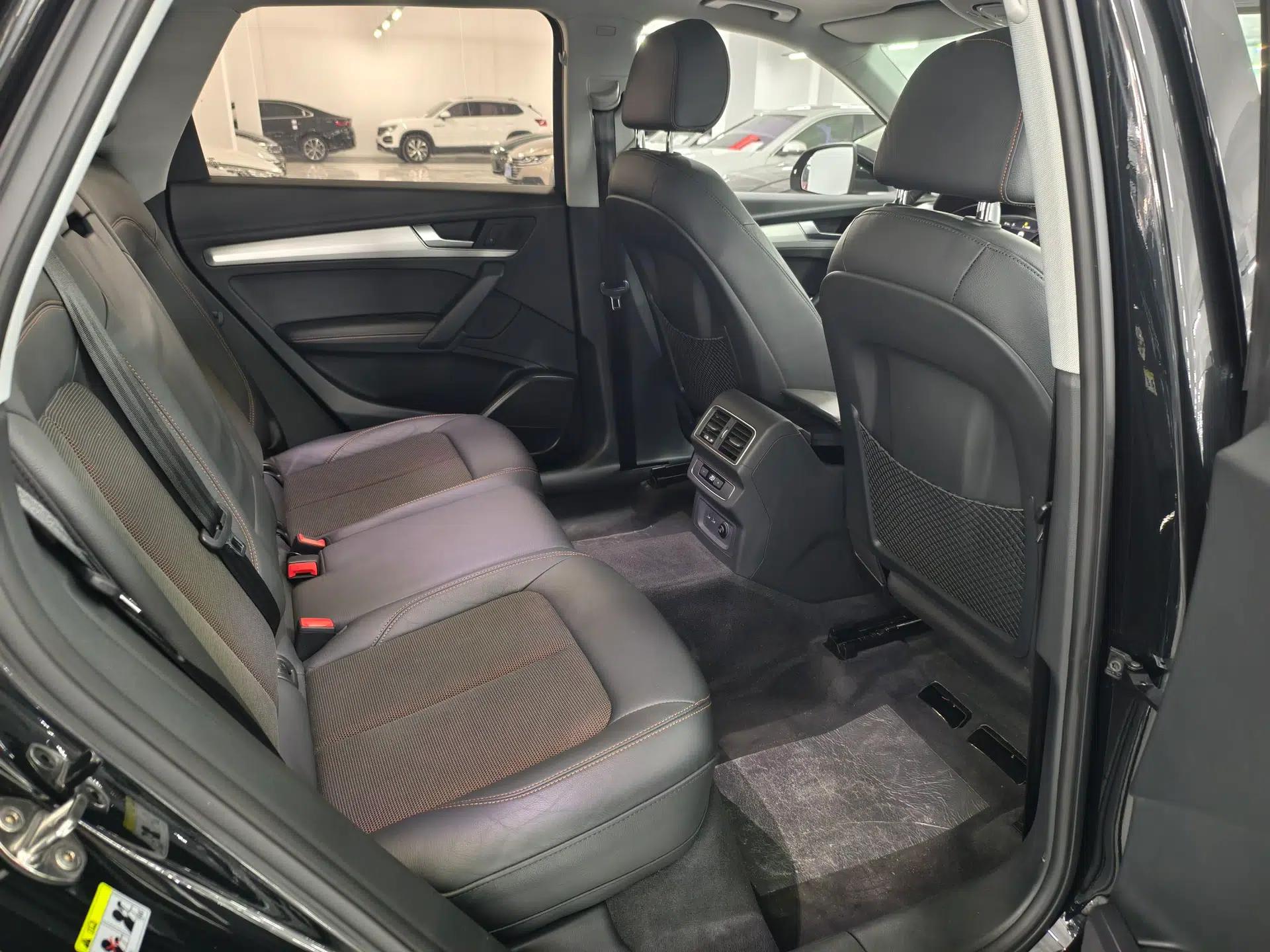 Used Audi Q5L 2020 Revised 40 TFSI Prestige Edition — миниатюра 9