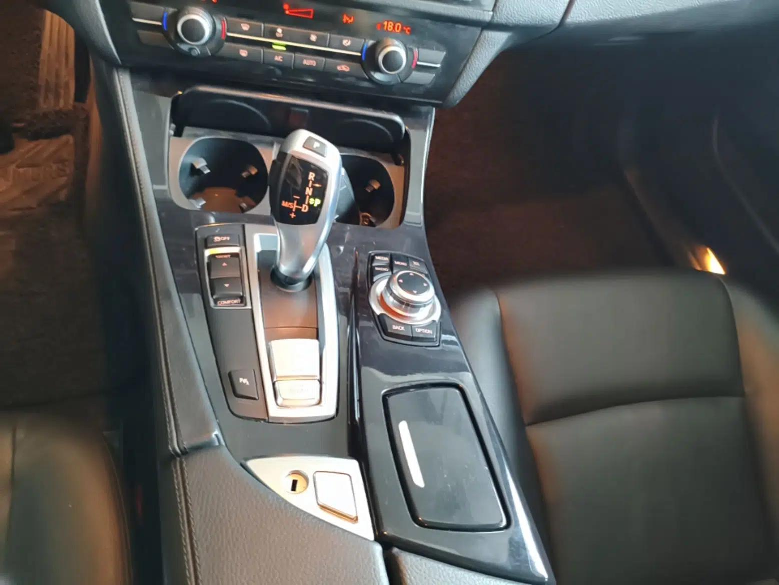 Used BMW 5 Series 2014 520Li Elegant Model — миниатюра 21
